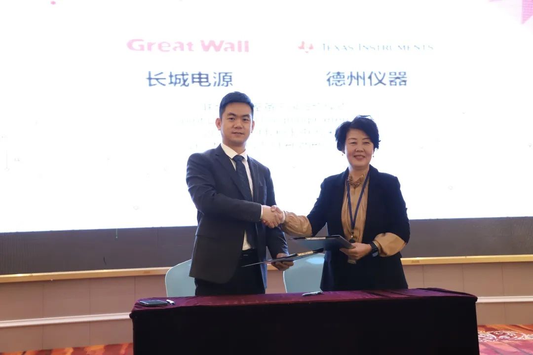 20686a7a193842e18a1bf2d50bea2c56